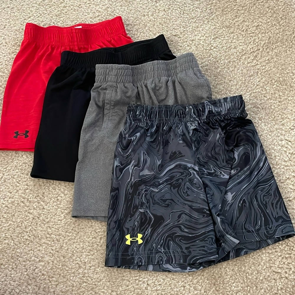 Underarmour 4T and Puma sz 4 boys toddler short bundle